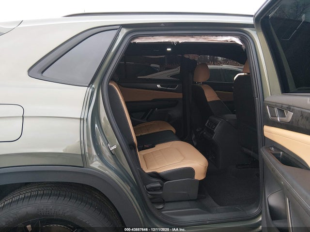 Продаж на аукціоні авто 2025 Volkswagen Atlas Cross Sport 2.0t Sel R-line Black, vin: 1V2AE2CA4SC223843, номер лоту: 43887646