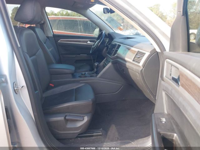 2019 VOLKSWAGEN ATLAS 1V2UR2CA2KC579810 Photo 4