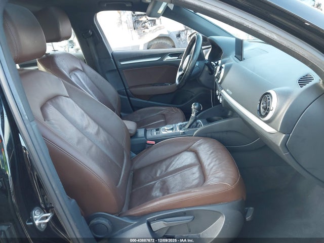 2017 AUDI A3 WAUAUGFF2H1055372 Photo 4