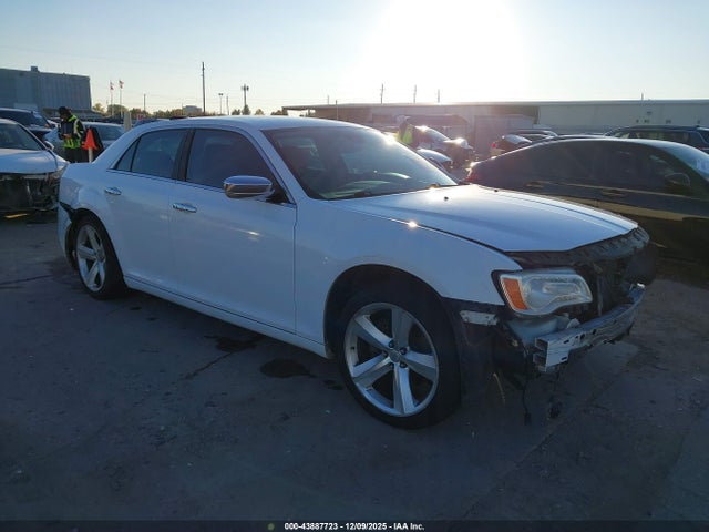 2011 CHRYSLER 300C 2C3CA6CT2BH522845