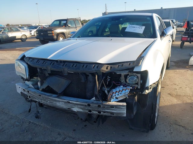 2011 CHRYSLER 300C 2C3CA6CT2BH522845 Photo 5