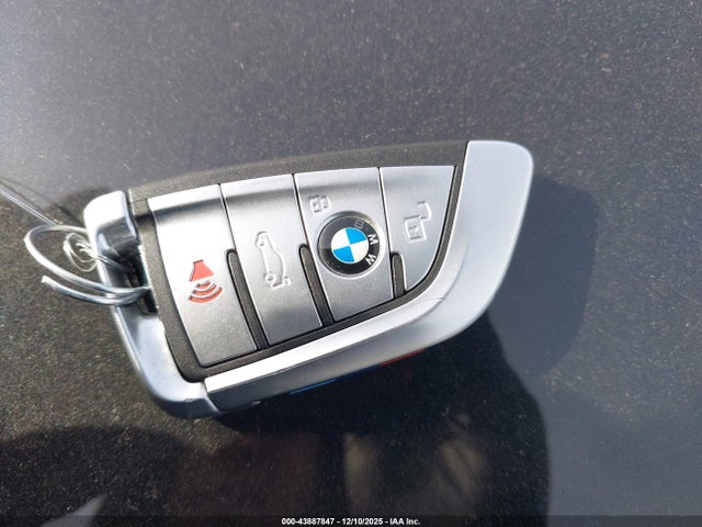 2022 BMW M850I WBAFY4C0XNCJ64462 Photo 10