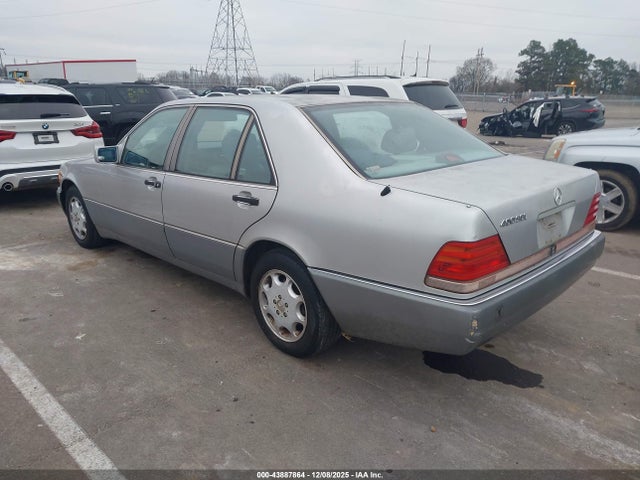 1993 MERCEDES-BENZ 400 WDBGA43E0PA119390 Photo 2