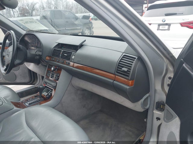 1993 MERCEDES-BENZ 400 WDBGA43E0PA119390 Photo 4
