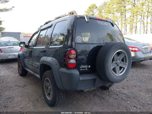 2005 JEEP LIBERTY 1J4GL38KX5W592888 Photo 2