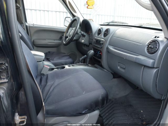 2005 JEEP LIBERTY 1J4GL38KX5W592888 Photo 4