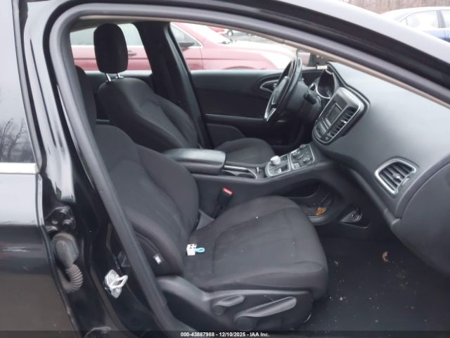 2015 CHRYSLER 200 1C3CCCAB6FN704399 Photo 4