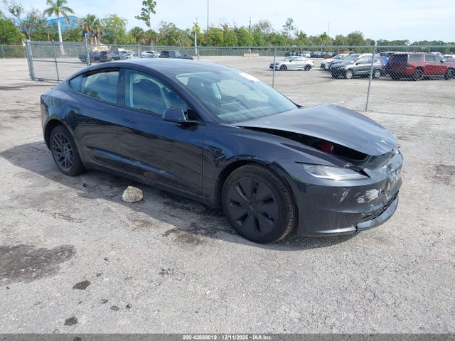 2025 TESLA MODEL 3 5YJ3E1EA6SF046281 Photo 0