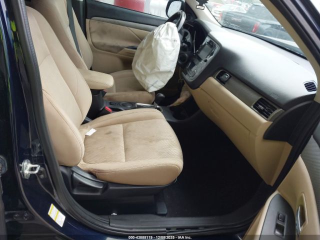 2016 MITSUBISHI OUTLANDER JA4AD3A34GZ044263 Photo 4