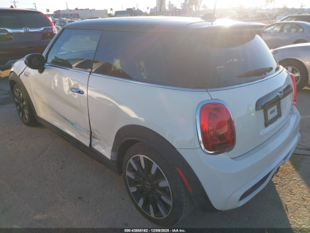 2021 MINI HARDTOP WMWXR5C09M2P05853 Photo 2