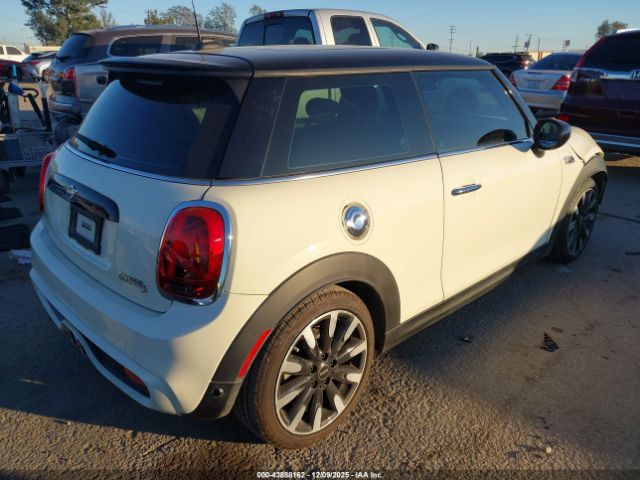 2021 MINI HARDTOP WMWXR5C09M2P05853 Photo 3