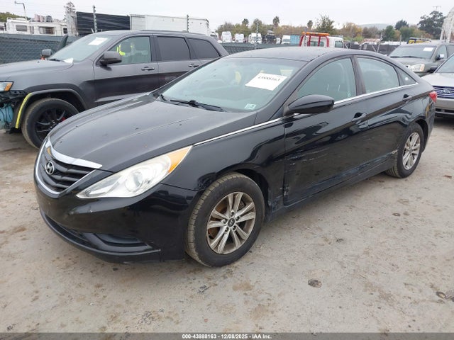 43888163 :رقم المزاد ، 5NPEB4AC1DH747390 vin ، 2013 Hyundai Sonata Gls مزاد بيع