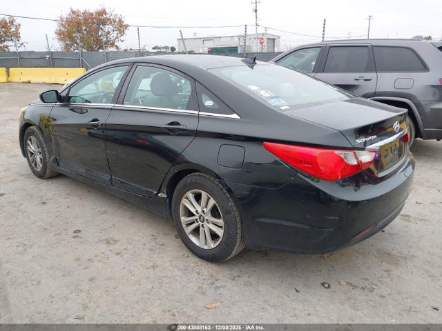 43888163 :رقم المزاد ، 5NPEB4AC1DH747390 vin ، 2013 Hyundai Sonata Gls مزاد بيع