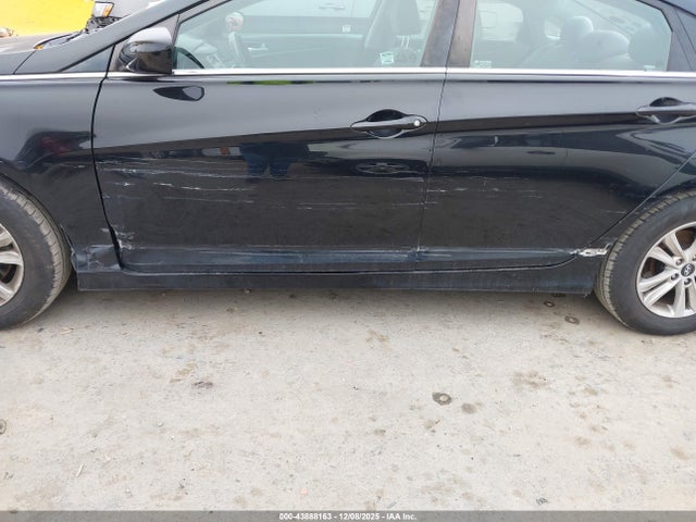 43888163 :رقم المزاد ، 5NPEB4AC1DH747390 vin ، 2013 Hyundai Sonata Gls مزاد بيع