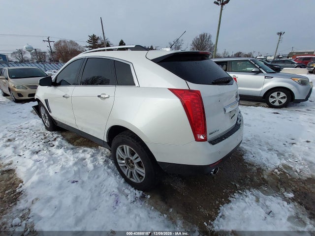 2015 CADILLAC SRX 3GYFNEE30FS581085 Photo 2