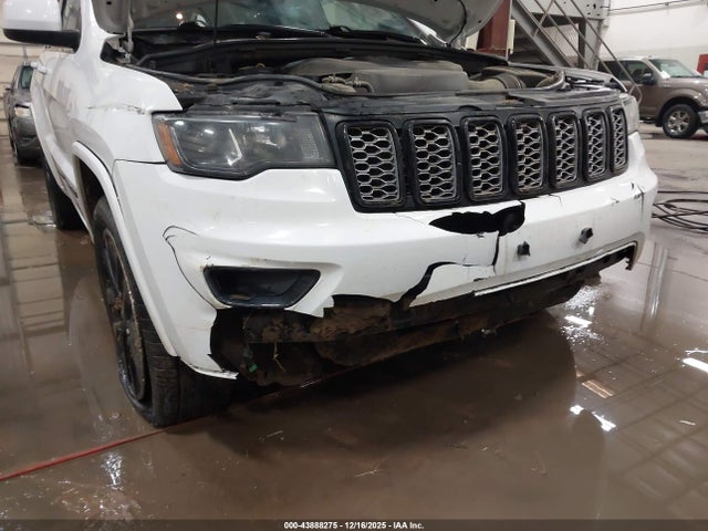 1C4RJFAG9JC501679 Jeep Grand Cherokee Altitude 4x4