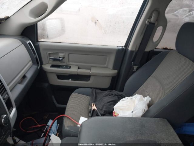 2009 DODGE RAM 1500 1D3HV18TX9S814268 Photo 4