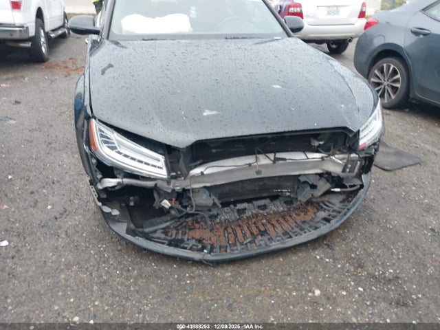 Audi A8 3.0t 2015 WAUJGAFD8FN004113 Image 13