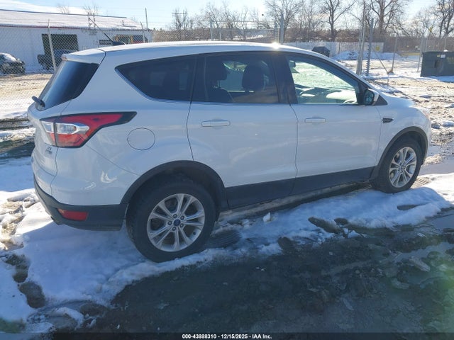 2017 FORD ESCAPE 1FMCU9GD9HUA54279 Photo 3