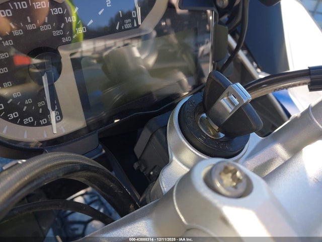 2015 BMW R1200 WB10A1208FZ098552 Photo 10