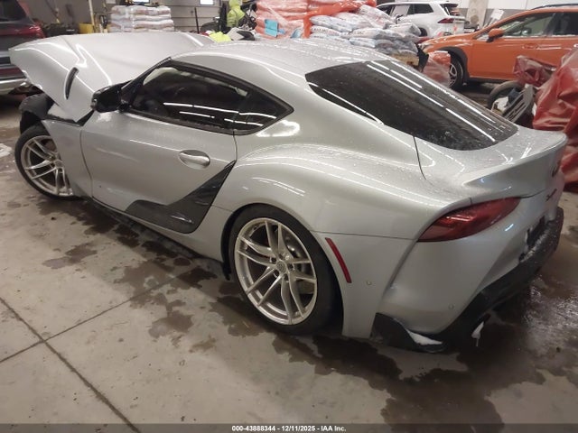 2022 TOYOTA GR SUPRA WZ1DB0C03NW051201 Photo 2