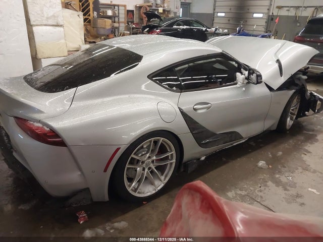 2022 TOYOTA GR SUPRA WZ1DB0C03NW051201 Photo 3