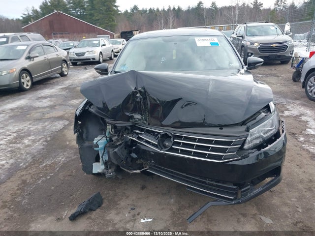 1VWBA7A32JC044022 Volkswagen Passat 2.0t Se