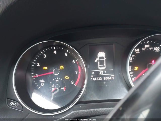 1VWBA7A32JC044022 Volkswagen Passat 2.0t Se