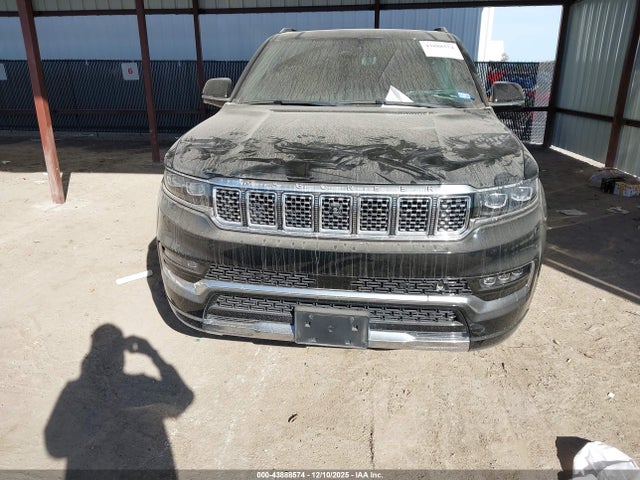 1C4SJVGJ2NS112618 Jeep Grand Wagoneer Series Iii 4x4