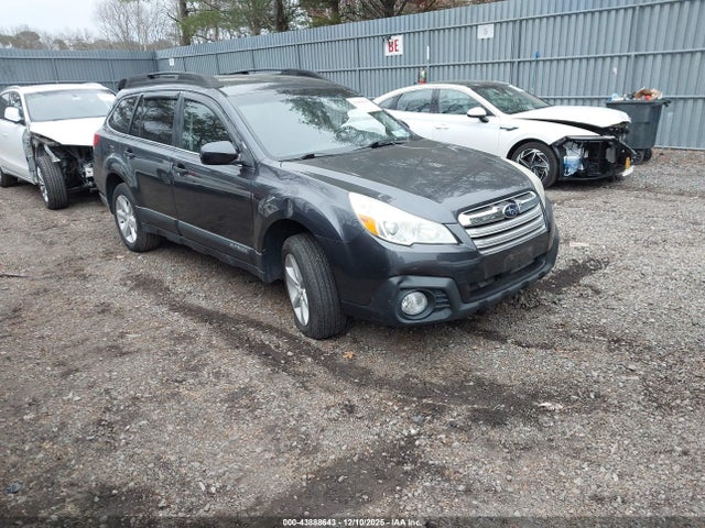 43888643 :رقم المزاد ، 4S4BRBCC0D3279868 vin ، 2013 Subaru Outback 2.5i Premium مزاد بيع