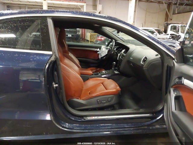 2010 AUDI S5 WAUVVAFR0AA035620 Photo 4