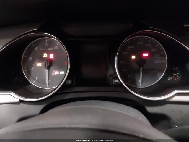 2010 AUDI S5 WAUVVAFR0AA035620 Photo 6