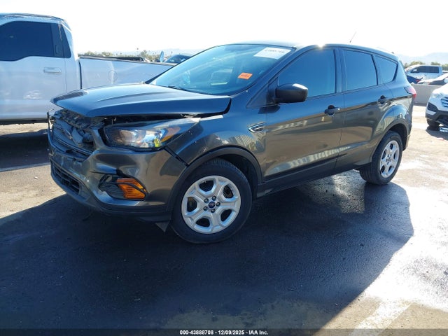 Ford ESCAPE S 2019 1FMCU0F71KUC27825 Image 2