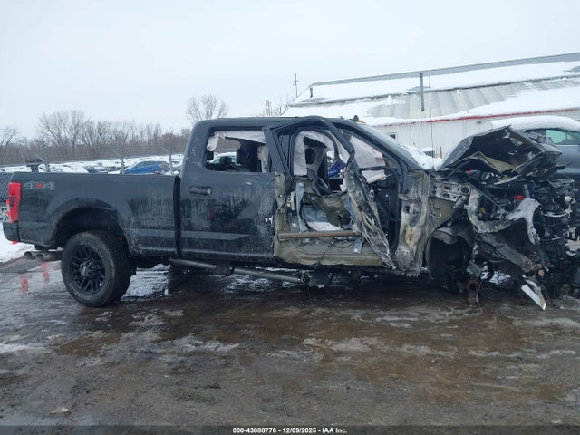 1FT7W2BT3KEG01537 Ford F-250 Lariat