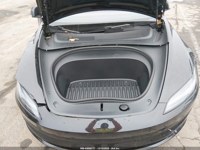 2025 TESLA MODEL 3 5YJ3E1EA1SF078958 Photo 9