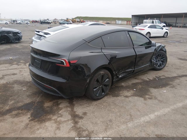 2025 TESLA MODEL 3 5YJ3E1EA1SF078958 Photo 3