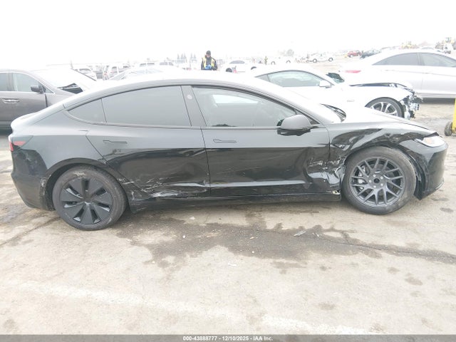 2025 TESLA MODEL 3 5YJ3E1EA1SF078958 Photo 5