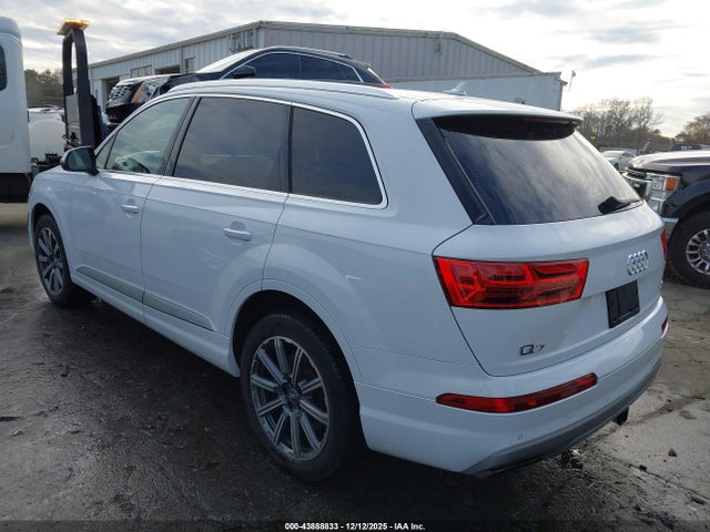 2018 AUDI Q7 WA1VAAF72JD006061 Photo 2