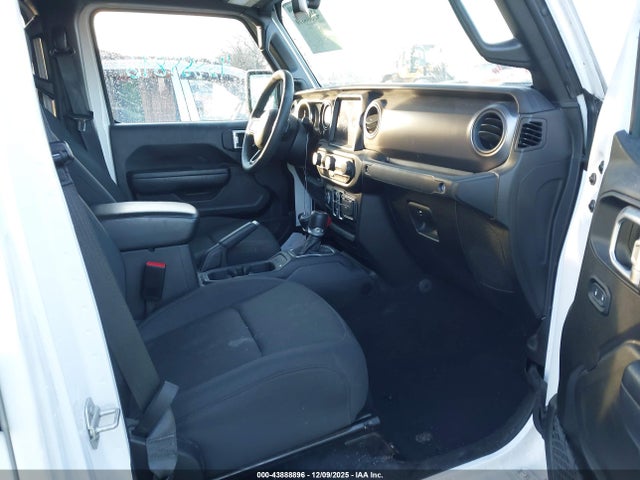 43888896 :رقم المزاد ، 1C6HJTAG7PL577721 vin ، 2023 Jeep Gladiator Willys 4x4 مزاد بيع