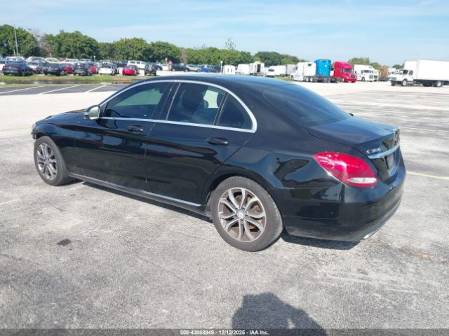 2017 MERCEDES-BENZ C 300 55SWF4JB6HU197526 Photo 2