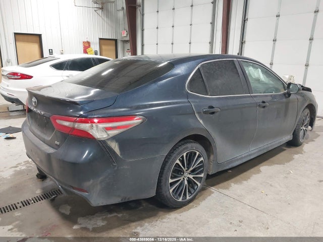 4T1B11HK0JU629135 Toyota CAMRY SE