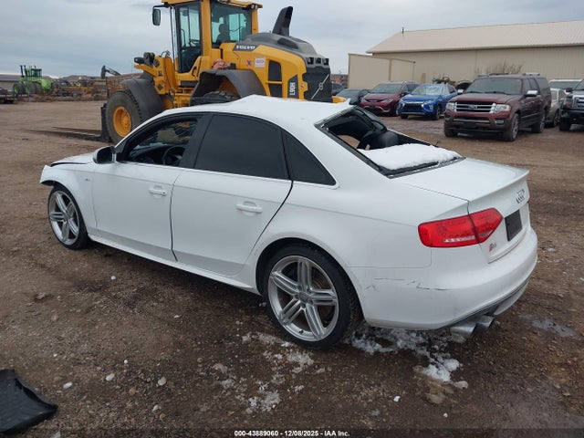 2012 AUDI S4 WAUBGAFLXCA115079 Photo 2