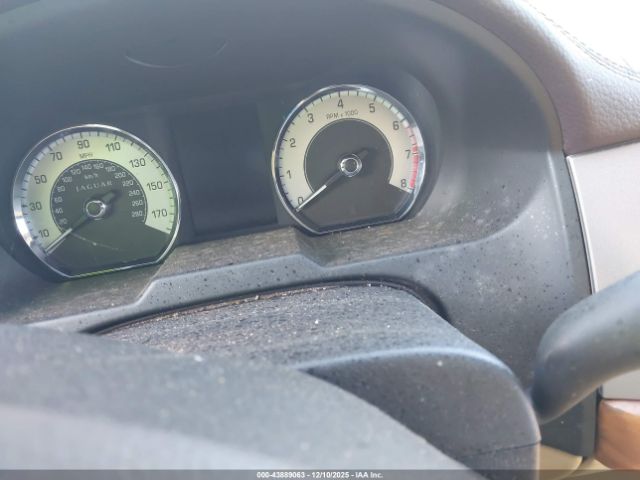 2010 JAGUAR XF SAJWA0FA2AHR51036 Photo 6