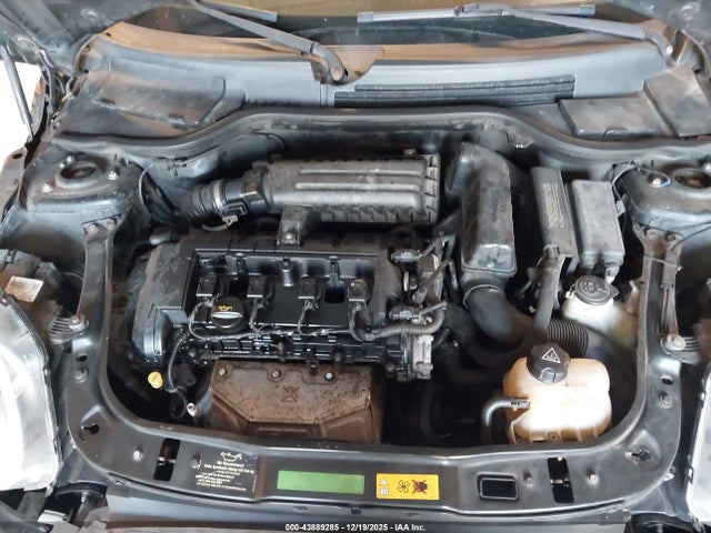 2010 MINI COOPER WMWMF3C52ATZ27863 Photo 9