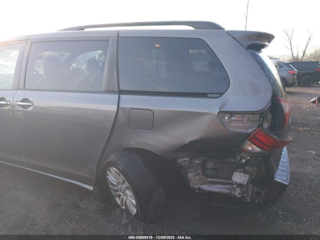 2017 TOYOTA SIENNA 5TDYZ3DC4HS814692 Photo 5