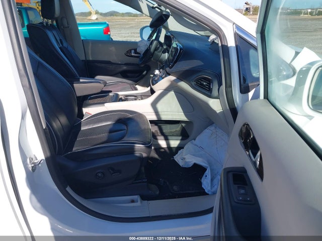 2022 CHRYSLER PACIFICA 2C4RC3GG0NR174697 Photo 4