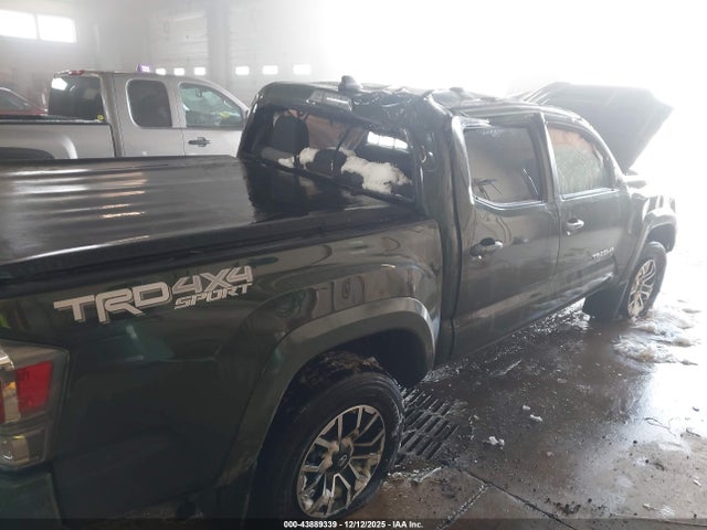 3TMCZ5AN8MM411126 Toyota Tacoma Trd Sport