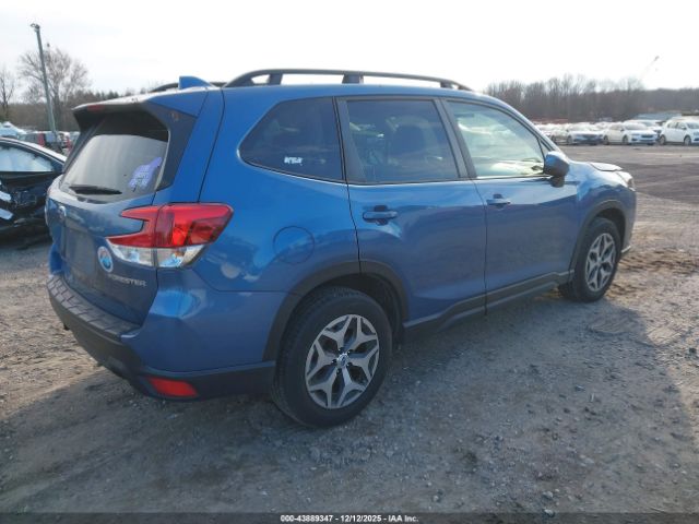2022 SUBARU FORESTER JF2SKAEC3NH424746 Photo 3