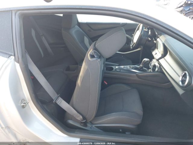 2016 CHEVROLET CAMARO 1G1FB1RS4G0125617 Photo 7