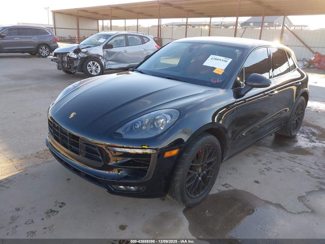 2017 PORSCHE MACAN WP1AG2A54HLB53866 Photo 1